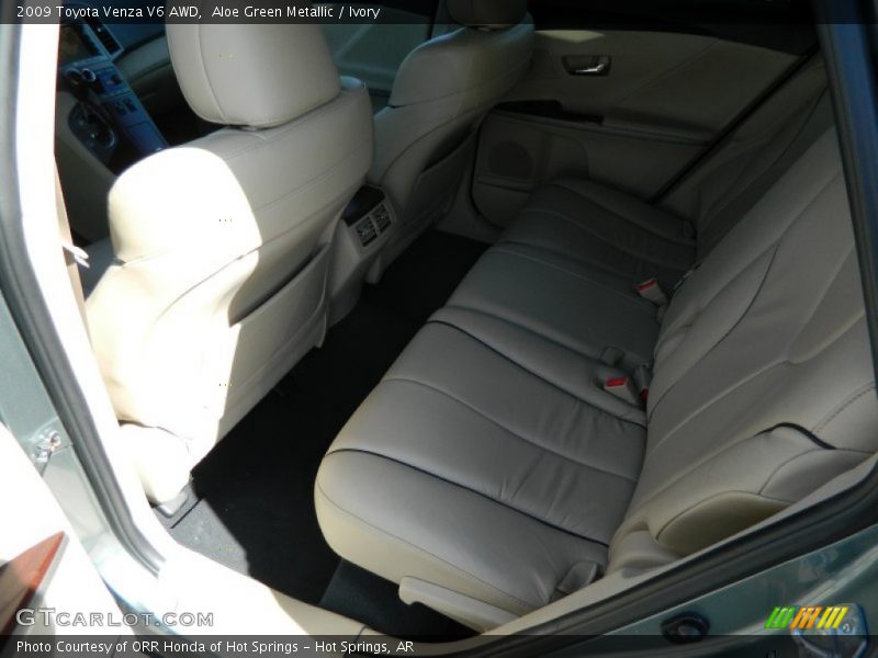 Aloe Green Metallic / Ivory 2009 Toyota Venza V6 AWD