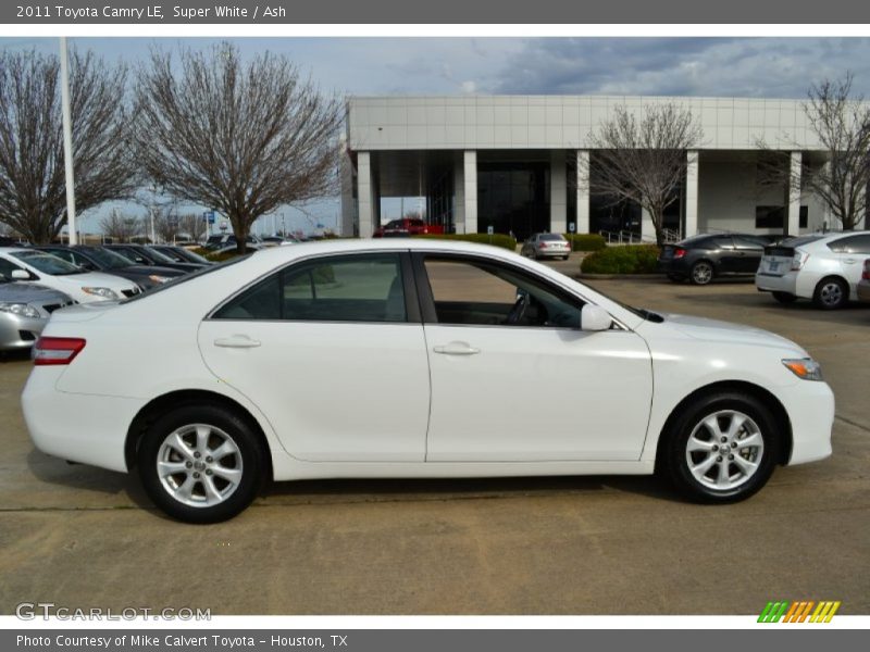 Super White / Ash 2011 Toyota Camry LE