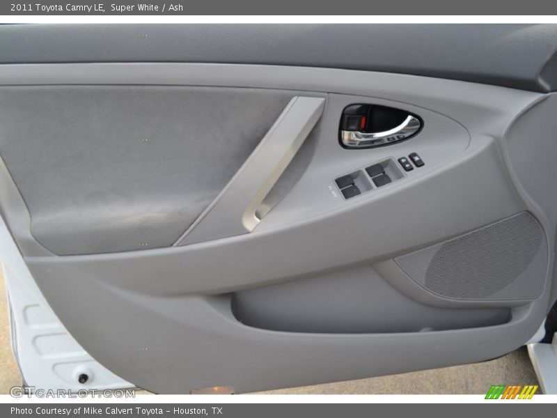 Super White / Ash 2011 Toyota Camry LE