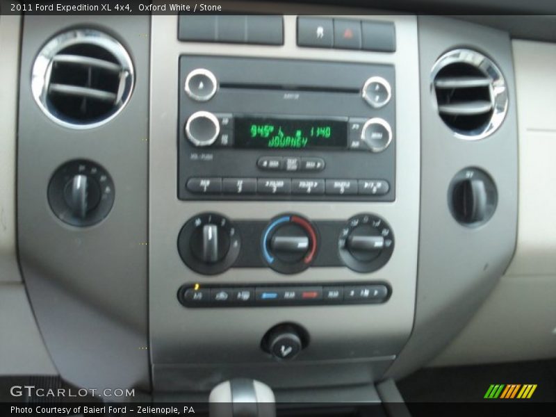 Oxford White / Stone 2011 Ford Expedition XL 4x4