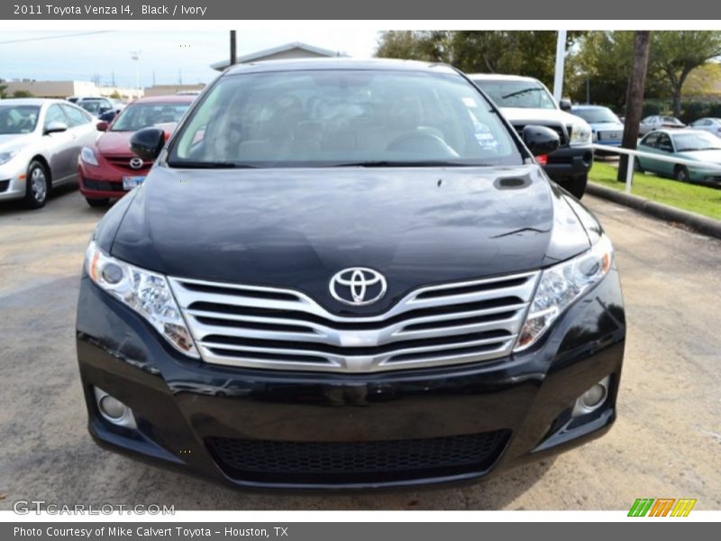 Black / Ivory 2011 Toyota Venza I4