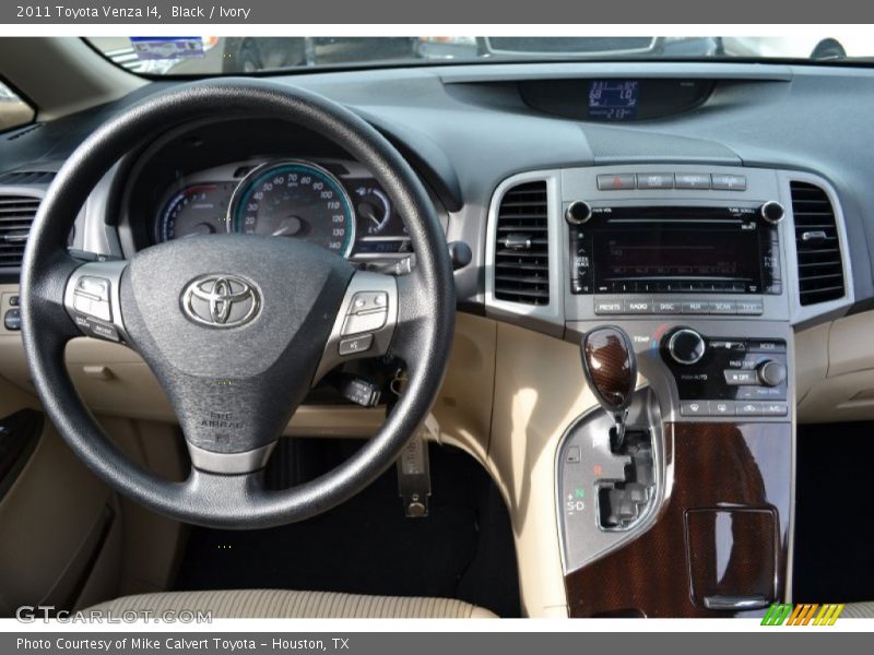 Black / Ivory 2011 Toyota Venza I4