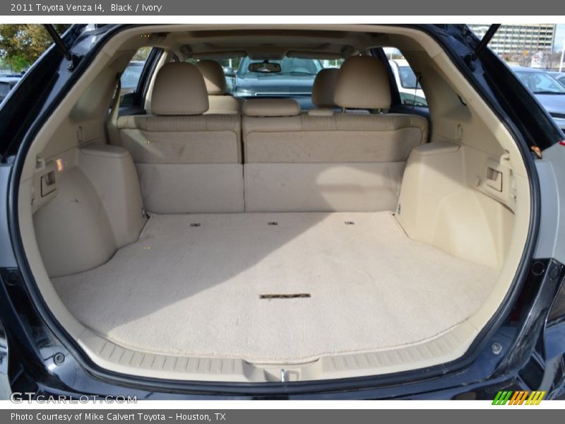 Black / Ivory 2011 Toyota Venza I4