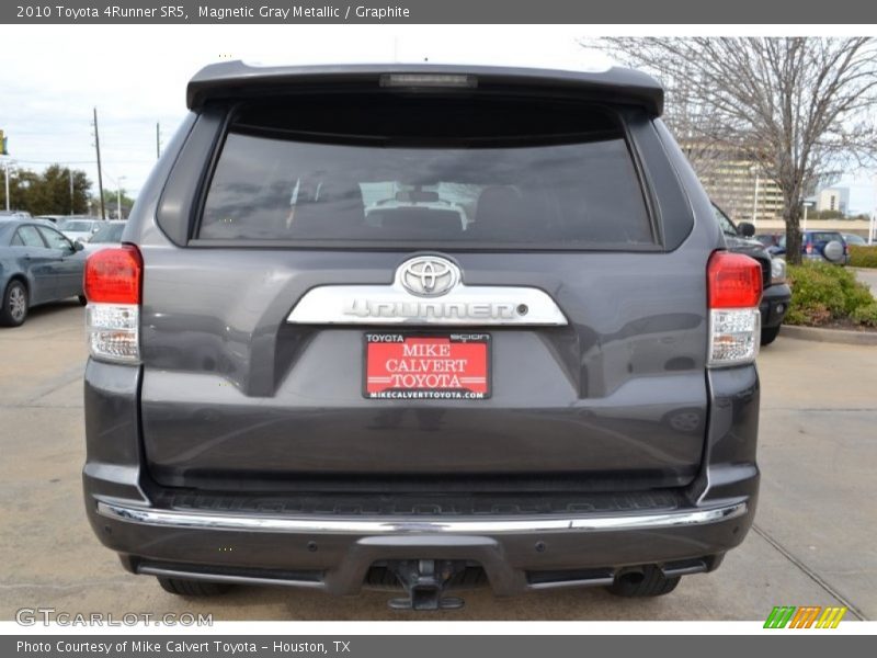 Magnetic Gray Metallic / Graphite 2010 Toyota 4Runner SR5