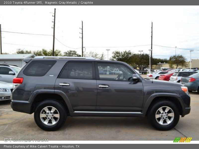 Magnetic Gray Metallic / Graphite 2010 Toyota 4Runner SR5