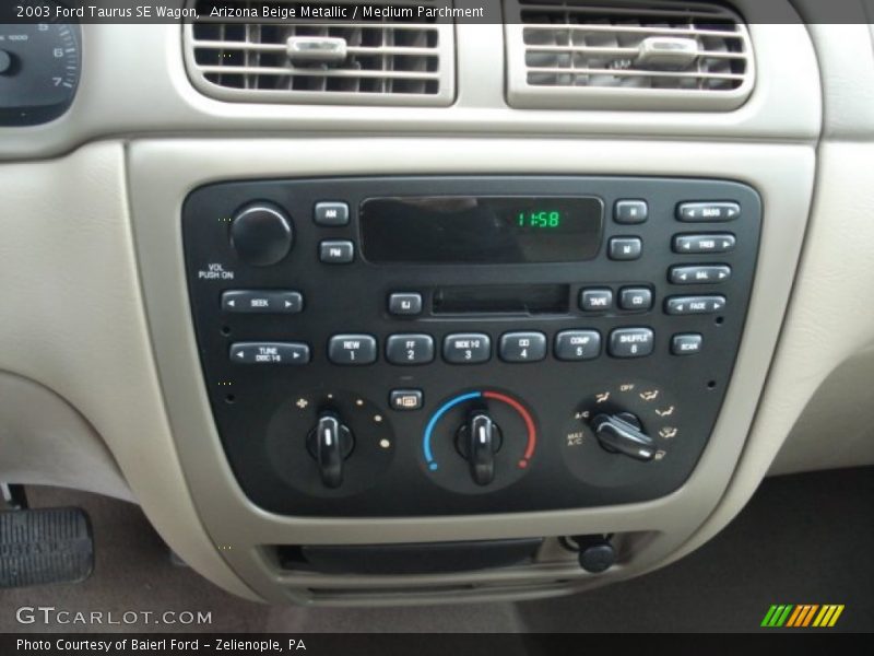 Arizona Beige Metallic / Medium Parchment 2003 Ford Taurus SE Wagon