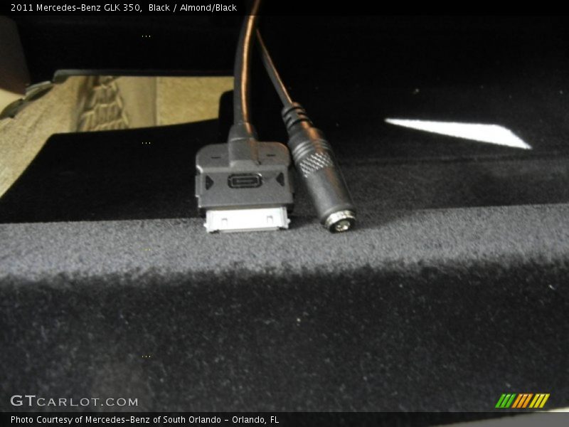Black / Almond/Black 2011 Mercedes-Benz GLK 350