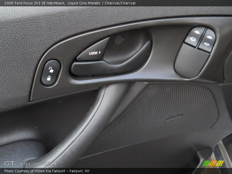 Liquid Grey Metallic / Charcoal/Charcoal 2006 Ford Focus ZX3 SE Hatchback