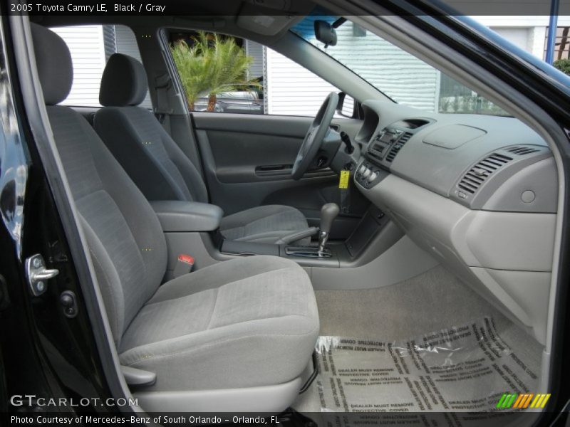 Black / Gray 2005 Toyota Camry LE