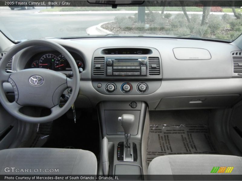 Black / Gray 2005 Toyota Camry LE