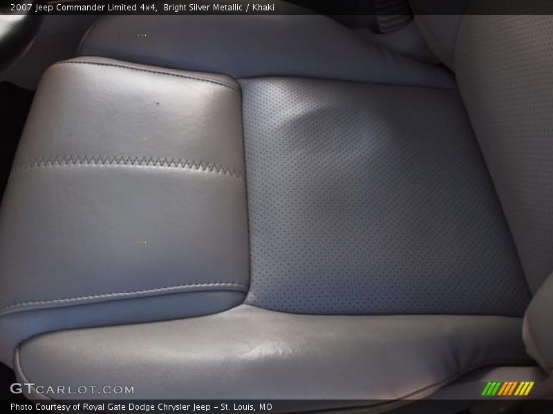 Bright Silver Metallic / Khaki 2007 Jeep Commander Limited 4x4