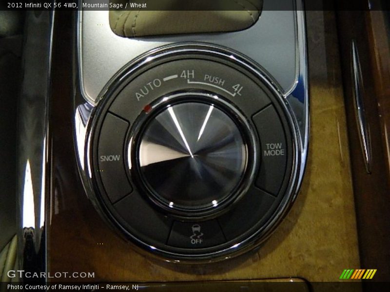 Controls of 2012 QX 56 4WD
