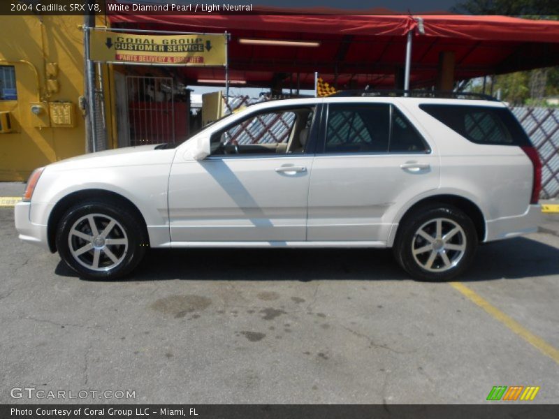 White Diamond Pearl / Light Neutral 2004 Cadillac SRX V8