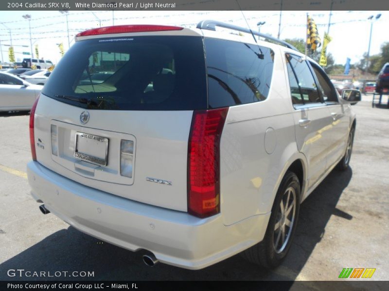 White Diamond Pearl / Light Neutral 2004 Cadillac SRX V8