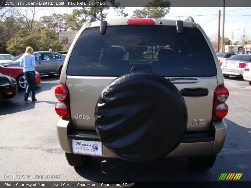 Light Khaki Metallic / Khaki 2005 Jeep Liberty Limited