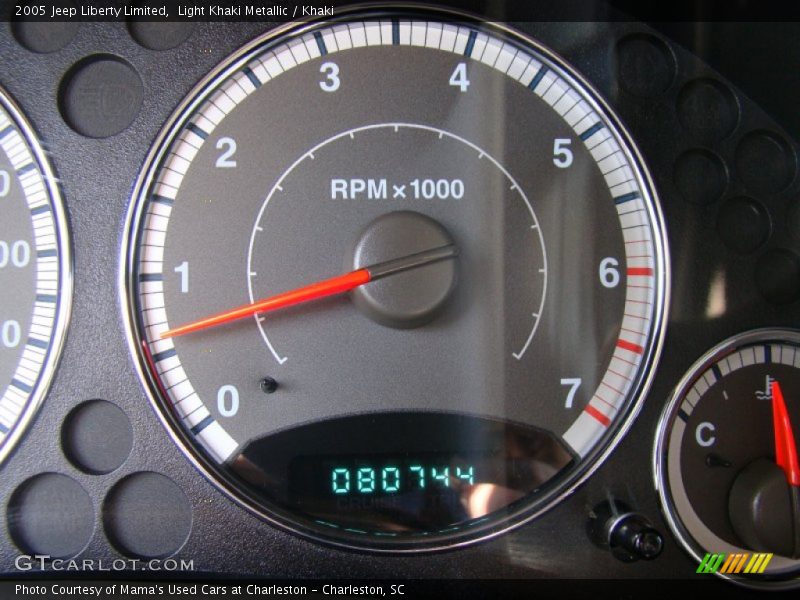 Light Khaki Metallic / Khaki 2005 Jeep Liberty Limited