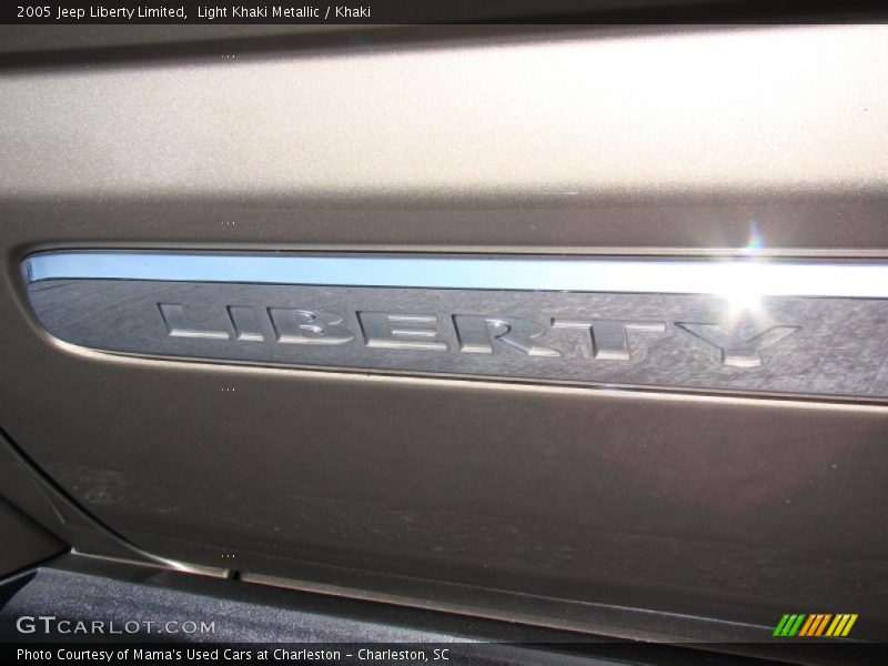 Light Khaki Metallic / Khaki 2005 Jeep Liberty Limited
