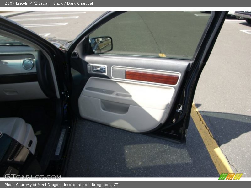 Black / Dark Charcoal 2007 Lincoln MKZ Sedan