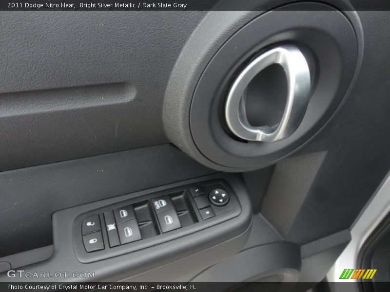 Bright Silver Metallic / Dark Slate Gray 2011 Dodge Nitro Heat