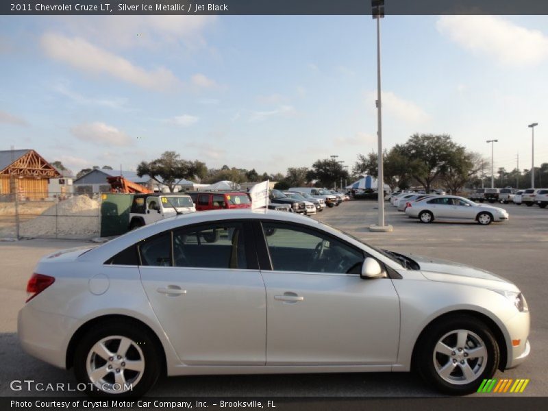 Silver Ice Metallic / Jet Black 2011 Chevrolet Cruze LT