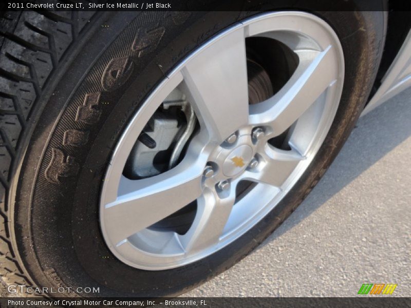 Silver Ice Metallic / Jet Black 2011 Chevrolet Cruze LT