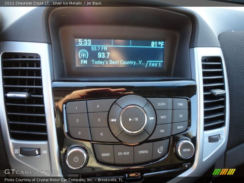 Silver Ice Metallic / Jet Black 2011 Chevrolet Cruze LT