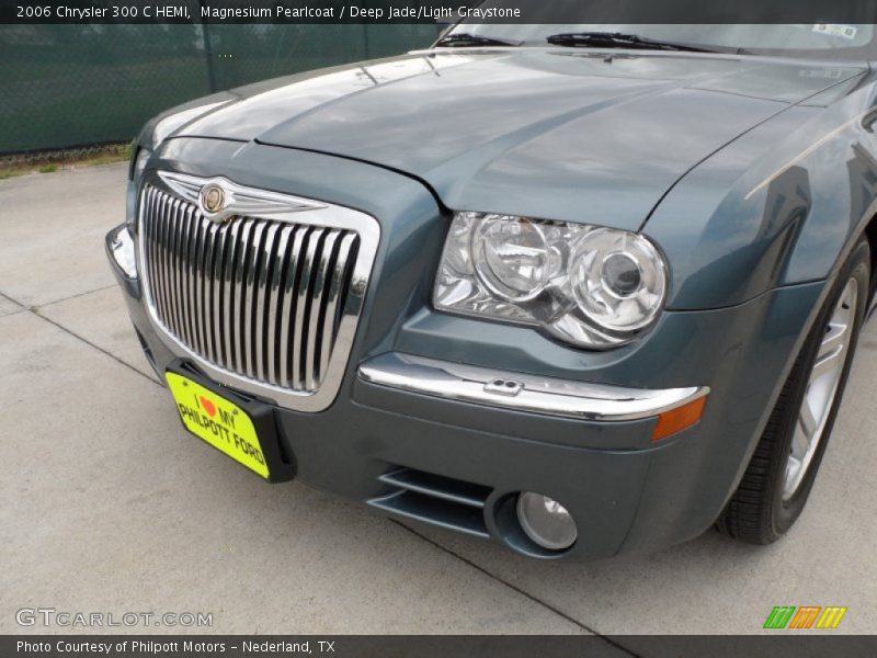 Magnesium Pearlcoat / Deep Jade/Light Graystone 2006 Chrysler 300 C HEMI