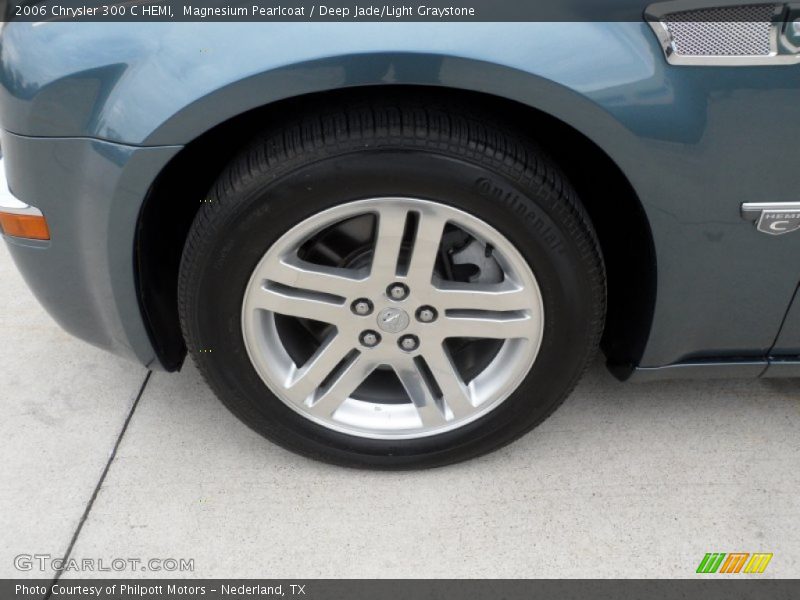 Magnesium Pearlcoat / Deep Jade/Light Graystone 2006 Chrysler 300 C HEMI