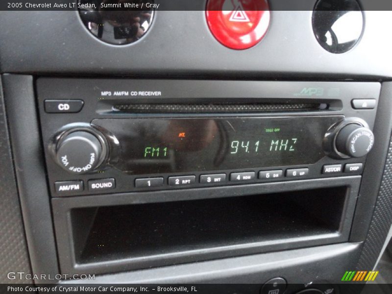 Summit White / Gray 2005 Chevrolet Aveo LT Sedan