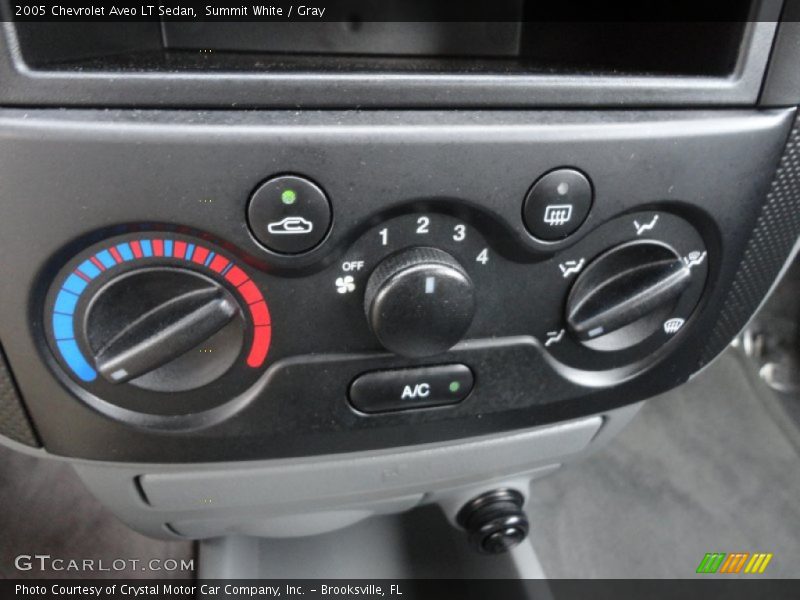 Summit White / Gray 2005 Chevrolet Aveo LT Sedan
