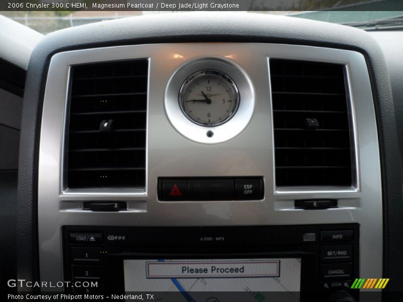 Magnesium Pearlcoat / Deep Jade/Light Graystone 2006 Chrysler 300 C HEMI