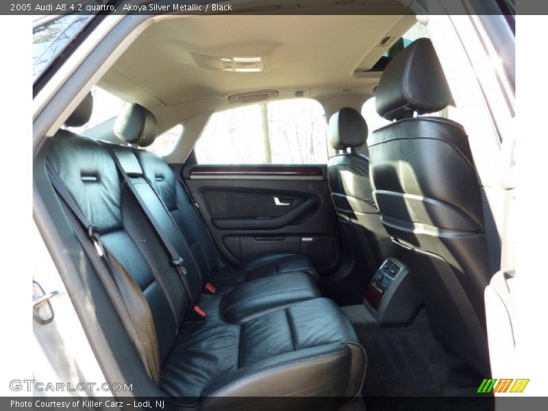 Akoya Silver Metallic / Black 2005 Audi A8 4.2 quattro