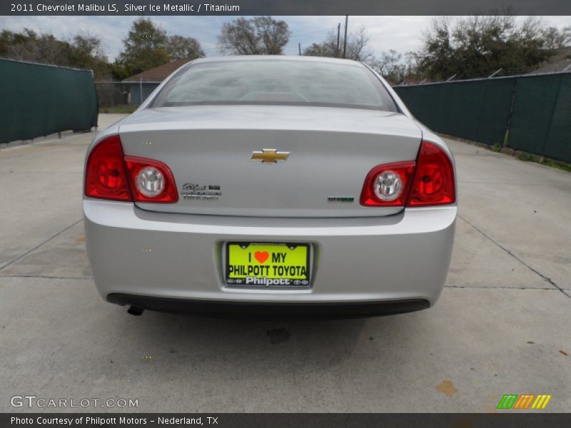 Silver Ice Metallic / Titanium 2011 Chevrolet Malibu LS