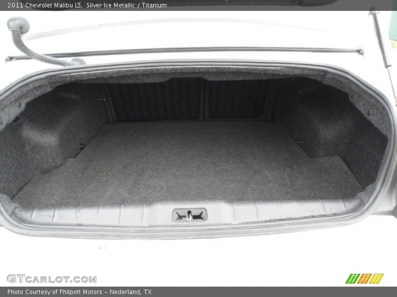 Silver Ice Metallic / Titanium 2011 Chevrolet Malibu LS