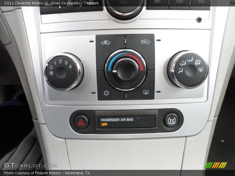 Silver Ice Metallic / Titanium 2011 Chevrolet Malibu LS