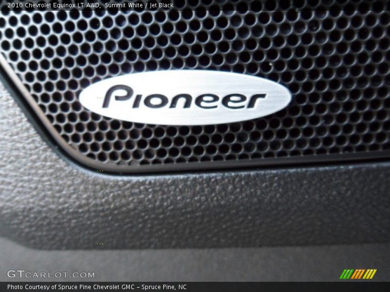 Summit White / Jet Black 2010 Chevrolet Equinox LT AWD