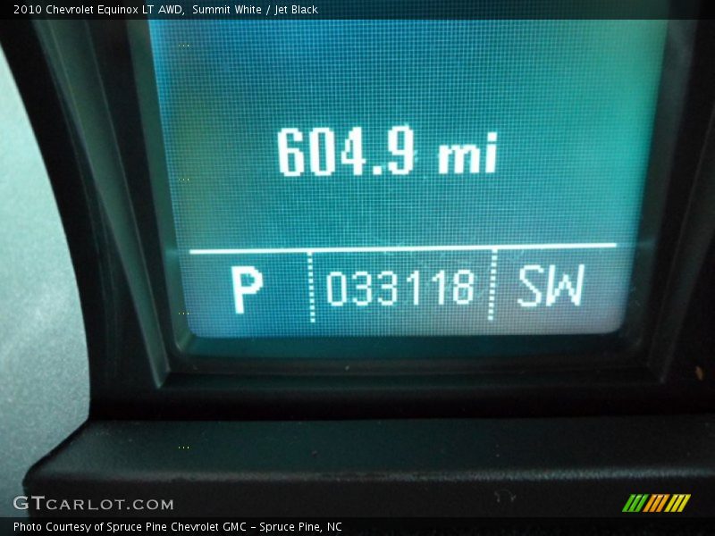 Summit White / Jet Black 2010 Chevrolet Equinox LT AWD