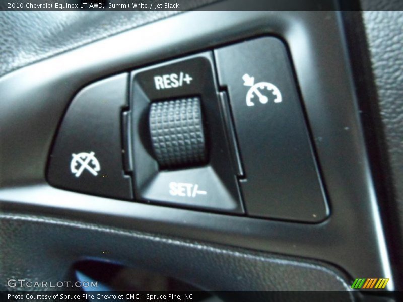 Summit White / Jet Black 2010 Chevrolet Equinox LT AWD