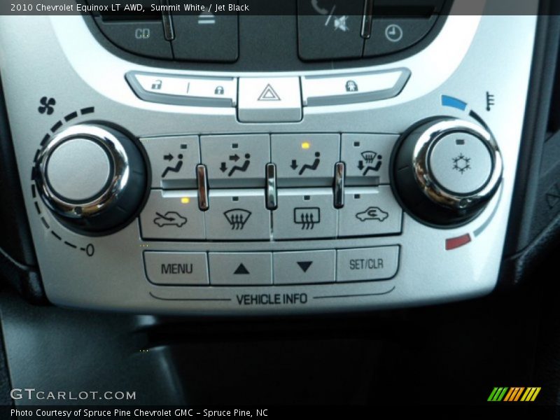 Summit White / Jet Black 2010 Chevrolet Equinox LT AWD