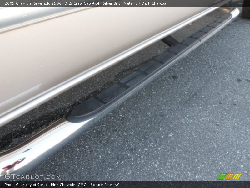 Silver Birch Metallic / Dark Charcoal 2005 Chevrolet Silverado 2500HD LS Crew Cab 4x4