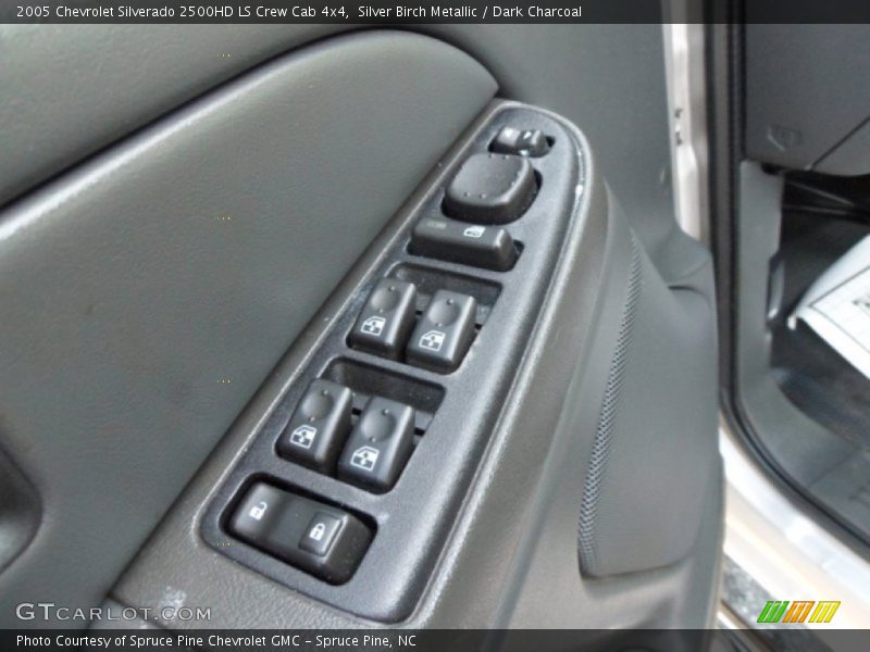 Silver Birch Metallic / Dark Charcoal 2005 Chevrolet Silverado 2500HD LS Crew Cab 4x4