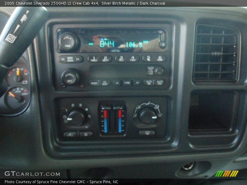 Silver Birch Metallic / Dark Charcoal 2005 Chevrolet Silverado 2500HD LS Crew Cab 4x4
