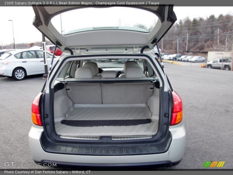 Champagne Gold Opalescent / Taupe 2006 Subaru Outback 3.0 R L.L.Bean Edition Wagon