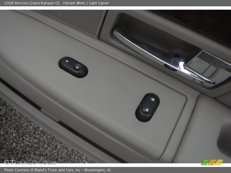 Vibrant White / Light Camel 2008 Mercury Grand Marquis GS