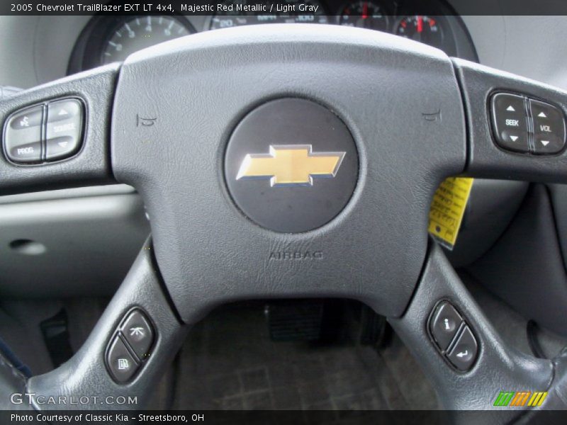 Majestic Red Metallic / Light Gray 2005 Chevrolet TrailBlazer EXT LT 4x4