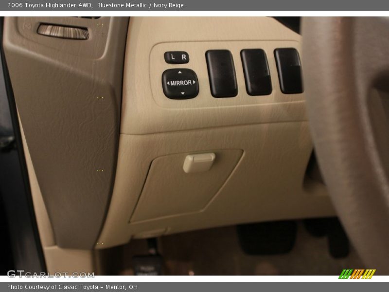 Bluestone Metallic / Ivory Beige 2006 Toyota Highlander 4WD