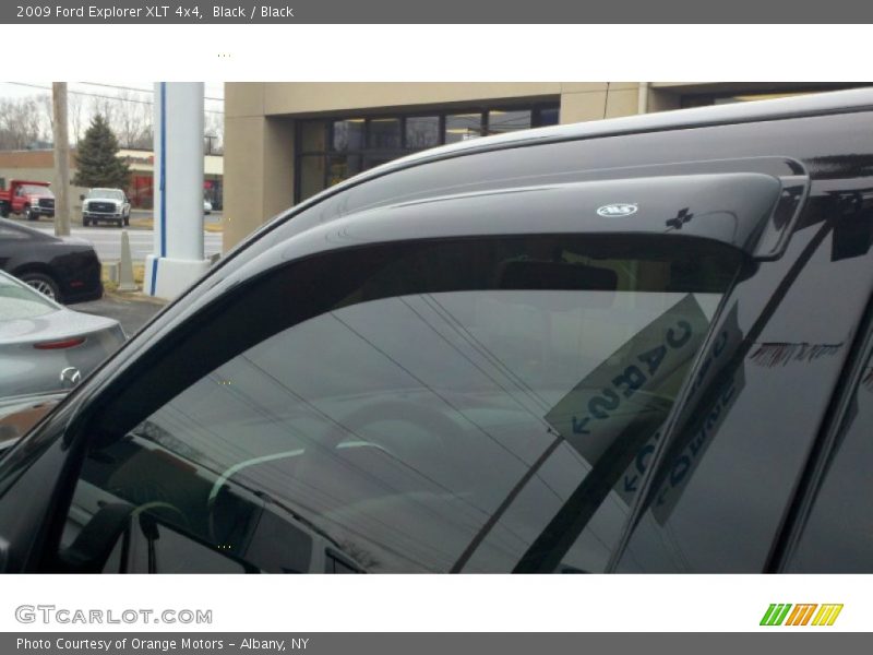 Black / Black 2009 Ford Explorer XLT 4x4