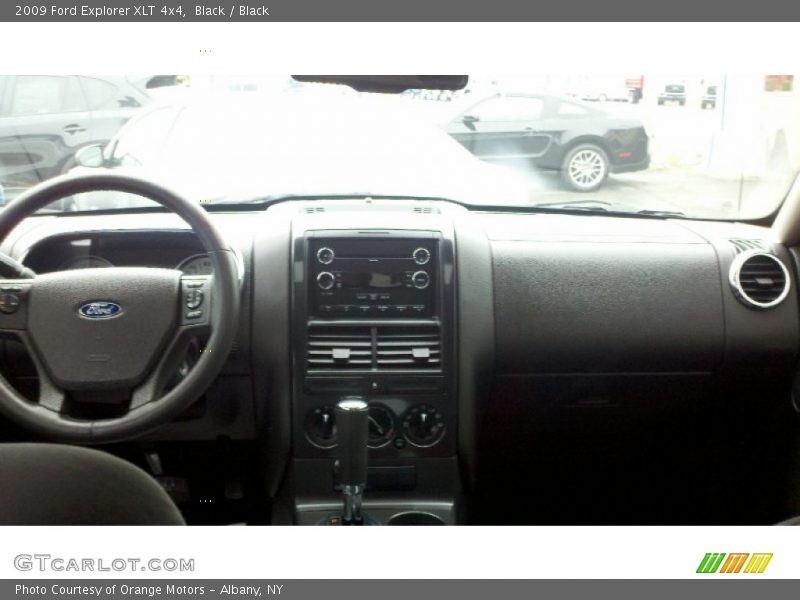 Black / Black 2009 Ford Explorer XLT 4x4