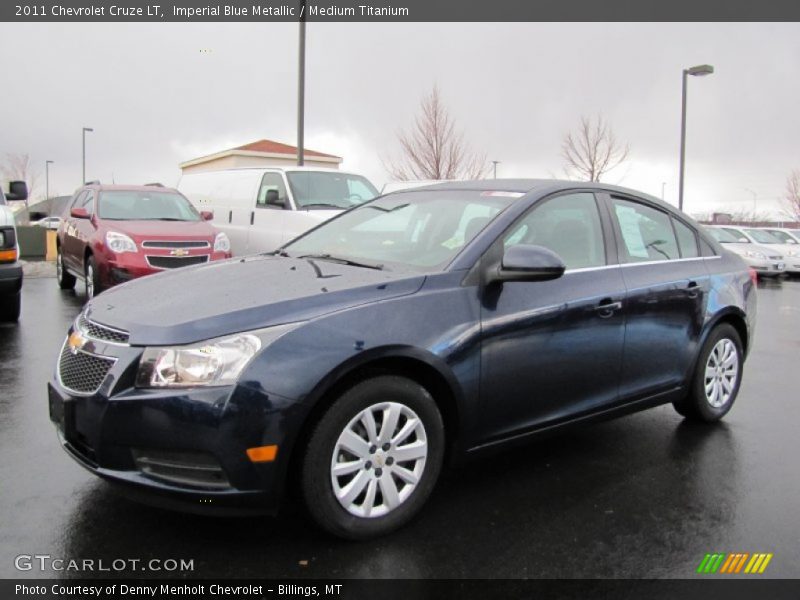 Front 3/4 View of 2011 Cruze LT