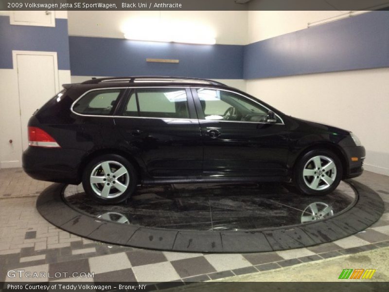 Black Uni / Anthracite 2009 Volkswagen Jetta SE SportWagen